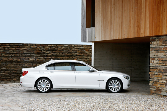 The new BMW 7 Series 12-Cylinder (Image: BMW Group)