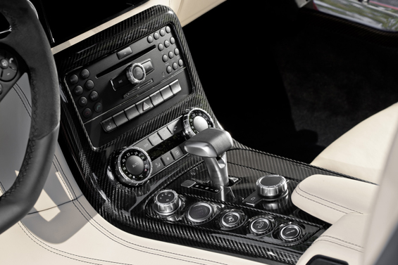 Many, many knobs to play with... (Image: Daimler)