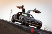 Mercedes-Benz SLS AMG debutes at the L.A. Motor-Show (Image: Daimler)