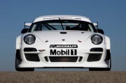 Porsche_911_GT3R_front The 911 GT3 R will be raced in series based on the international FIA GT3 regulations (Photo: Porsche)