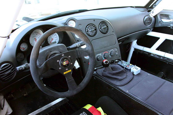 Working Place in the 2010 Dodge Viper SRT10 ACR-X... (Image: Dodge)