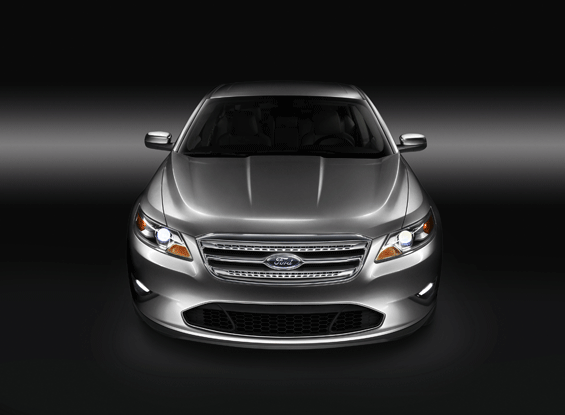 2010 Ford Taurus: From both exterior and interior perspectives, the new Taurus reflects design themes of sporty, muscular, athletic and formal. Sculptured surfaces provide elegance, individuality and craftsmanship. (Image: Ford)